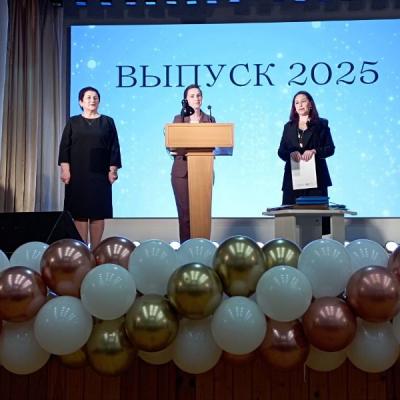 Photo 5377743060177384317 Y