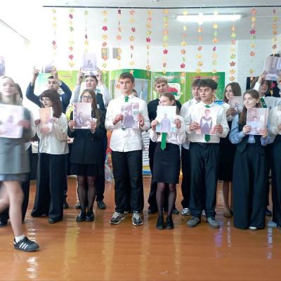 Photo 5399874287919300251 Y