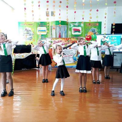 Photo 5399874287919300257 Y