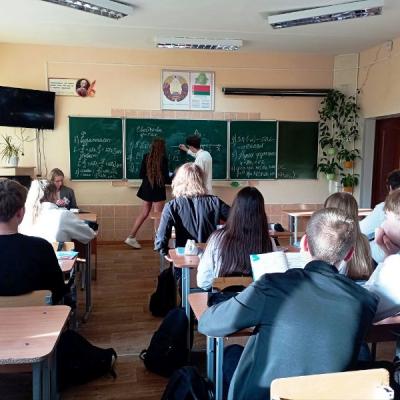 Photo 5402126087732984628 Y