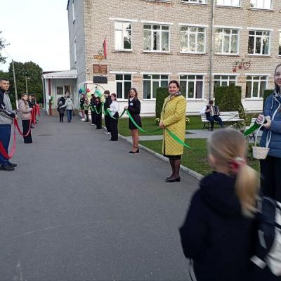 Photo 5402126087732984632 Y