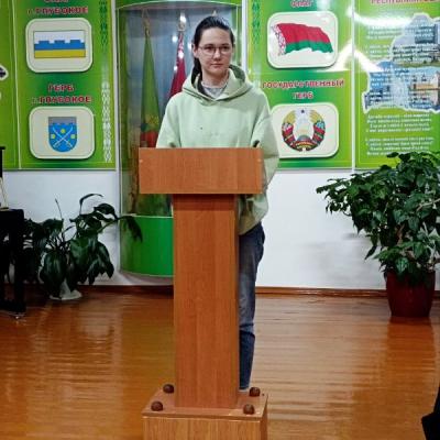 Photo 5199884964051682272 Y