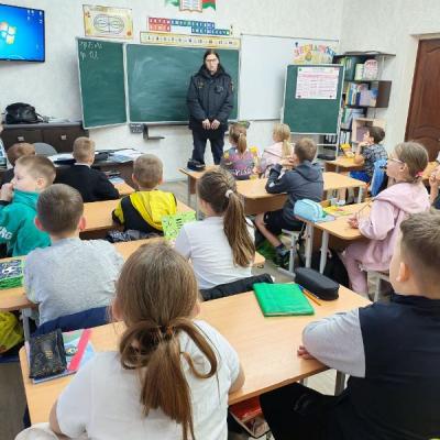 Photo 5276253618631806766 Y