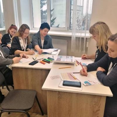 Photo 5303080693032226463 Y